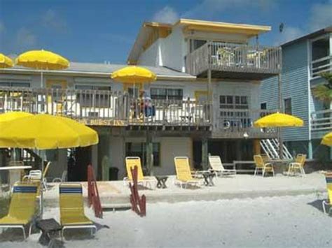 Sunburst inn indian shores - El Sunburst Inn está situado en el golfo de México, Indian Shores, Florida, y ofrece una playa privada con habitaciones recién reformadas, como se ve en el...